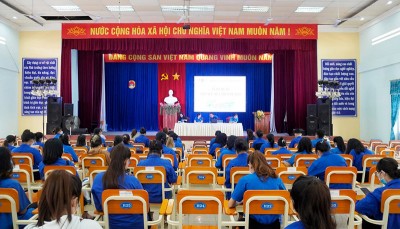 Tuổi trẻ KTCC tham gia Chiến dịch "Tiếp sức mùa thi" năm 2022.