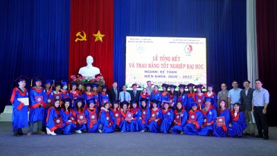 Lễ tổng kết và trao Bằng tốt nghiệp Đại học Lớp KT20TDN, ngành Kế toán