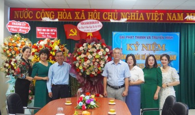 Trường Cao đẳng Kon Tum thăm và chúc mừng các đơn vị nhân ngày Báo chí Cách mạng Việt Nam 21/6