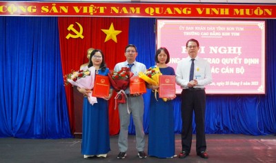 Hội nghị công bố và trao Quyết định về công tác cán bộ
