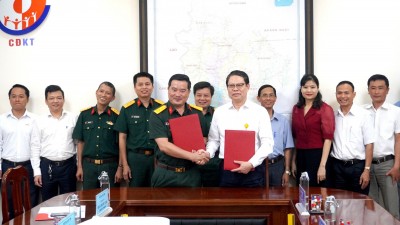 Trường Cao đẳng Kon Tum tổ chức ký kết thỏa thuận hợp tác với Viettel Kon Tum
