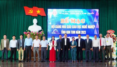 Bế mạc Hội giảng nhà giáo GDNN tỉnh Kon Tum năm 2023