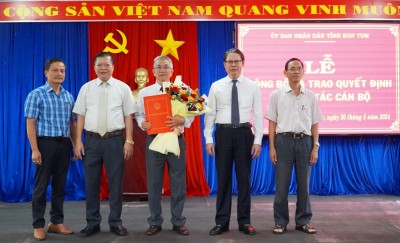 Lễ công bố, trao Quyết định về công tác cán bộ và gặp mặt, chia tay Thầy Nguyễn Bình Dân – Phó Bí thư Đảng uỷ, Phó Hiệu trưởng nhà trường nghỉ hưu