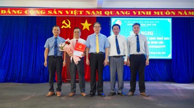 CĐKT tổ chức Hội nghị công bố và trao Quyết định nghỉ hưu