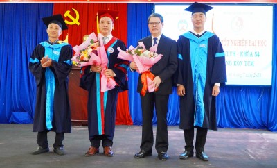 Lễ Bế giảng và Trao bằng tốt nghiệp đại học chuyên ngành Luật