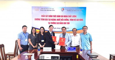 Kết thúc Chương trình khảo sát chính thức đánh giá ngoài chất lượng CTĐT ngành, nghề Điều dưỡng tại Trường Cao đẳng Kon Tum