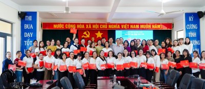 CĐKT tổ chức Bế giảng các lớp Kỹ thuật chế biến món ăn, trình độ sơ cấp năm 2025