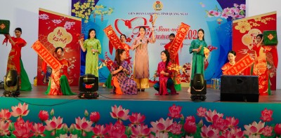 Công đoàn Trường Cao đẳng Kon Tum tham gia Chương trình “Tết sum vầy – Xuân ơn Đảng” năm 2026