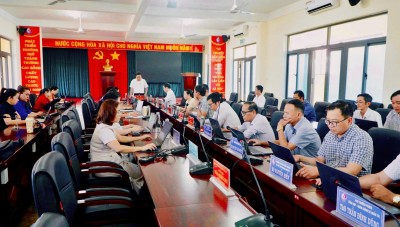 Sinh hoạt chuyên đề: “Giải pháp ứng dụng kỹ năng số trong thực hiện nhiệm vụ chính trị của đảng viên”.