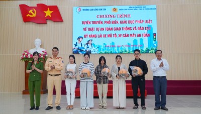 Chương trình tuyên truyền, phổ biến giáo dục pháp luật về Trật tự an toàn giao thông và đào tạo kỹ năng lái xe mô tô, xe gắn máy an toàn
